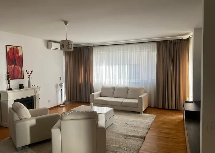 Apartament Debussy